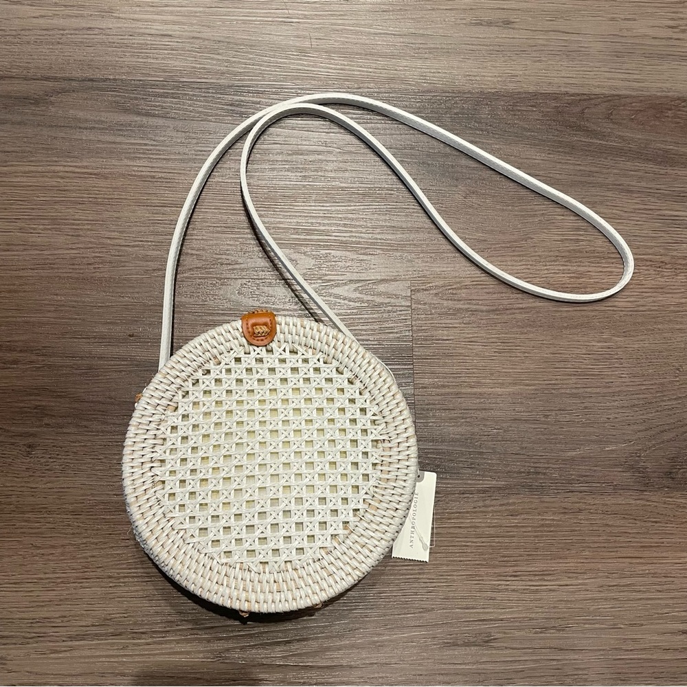 NWT ANTHROPOLOGIE- White Rattan Circle Bag